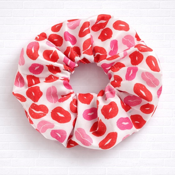 Valentines Scrunchies {PICK YOUR PRINT} - Picture 3 of 7